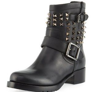 NEW Valentino Garavani Rockstud Leather Boots